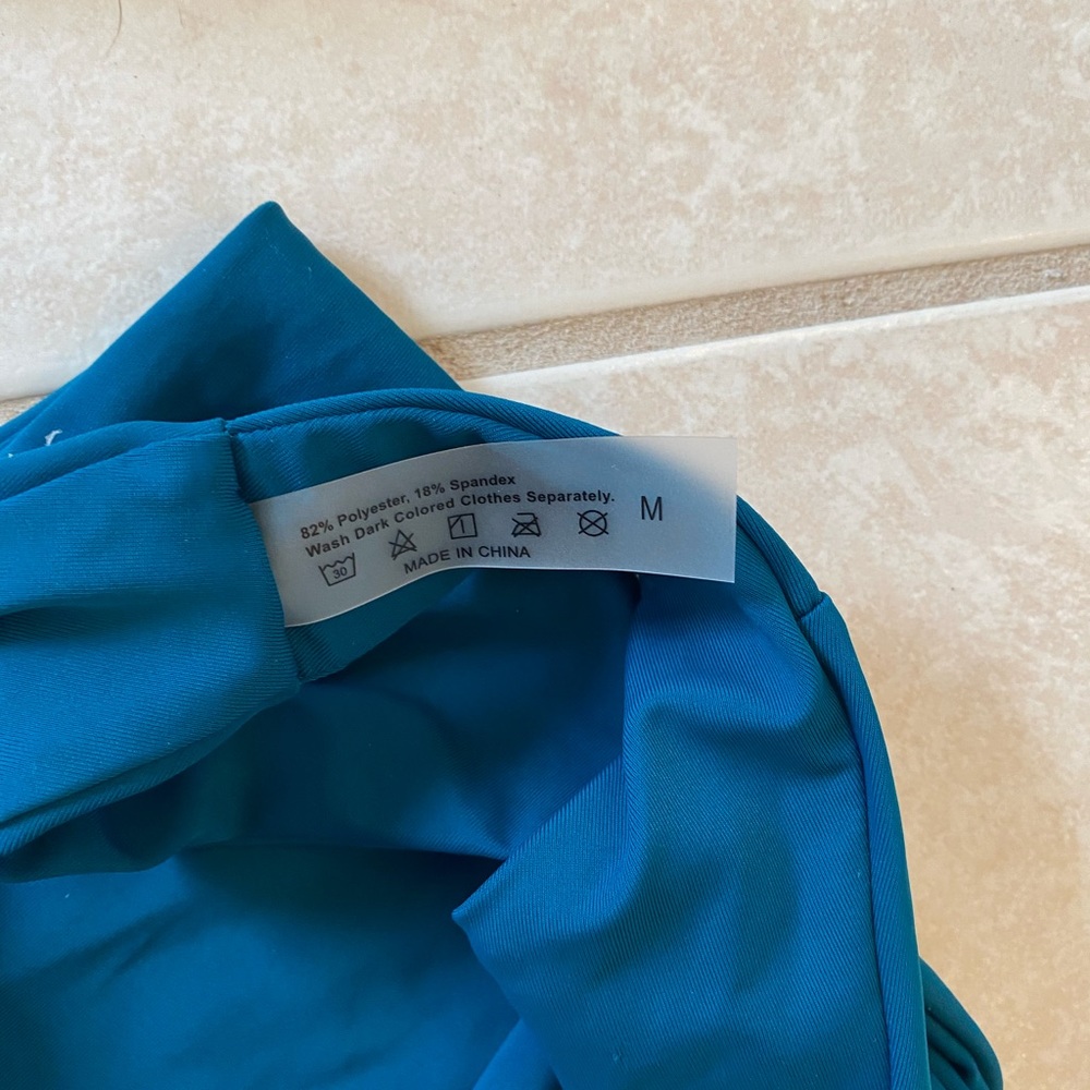 New SHEIN bikini - teal mermaid vibes - size M - Picture 4 of 5
